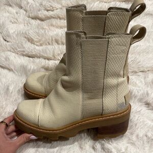 Sorel Cream Ankle Boots